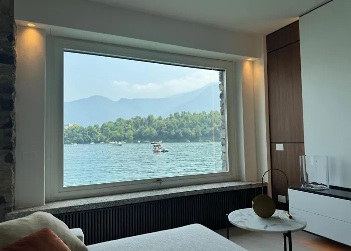 빌라 Anna Enchanting View On Isola Comacina